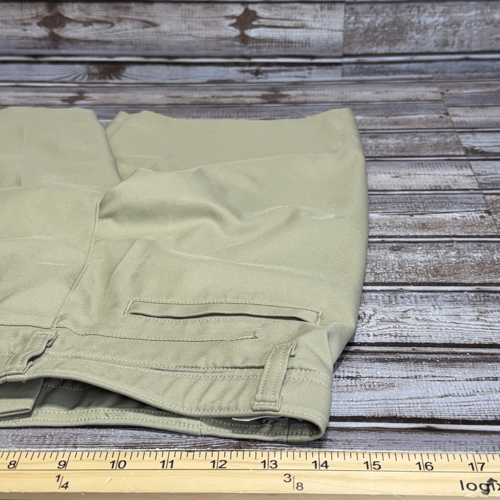 Under Armour Golf Shorts Kids Size YLG Tan Performance Flat Front - Picture 6 of 7